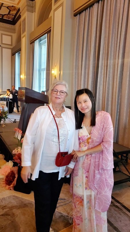 Aeris Osborne & Linda Wedman, Chief Operating Officer Of The Works International Visual Arts Society 